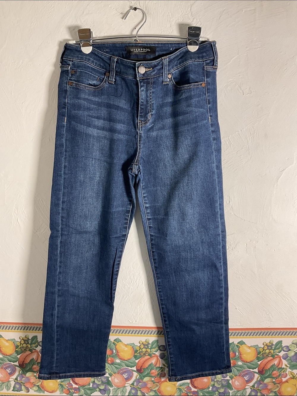 Liverpool Michelle Capri Dark Wash Crop Denim Jeans Size 4/27 Blue